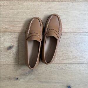 Freda Salvador Elba Loafer